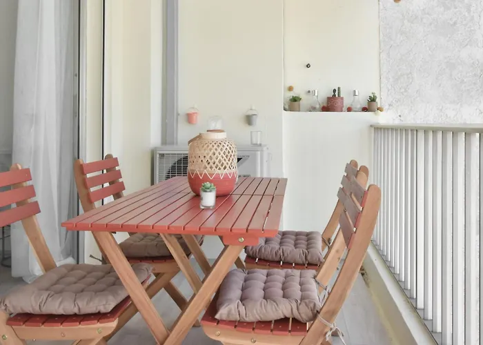 1-br With Terrace Carre Dor Walking Distance To The Beaches * Cannes