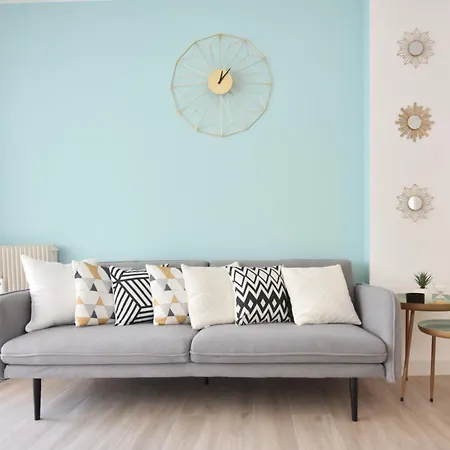 1-br With Terrace Carré Dor Walking Distance To The Beaches Appartamento